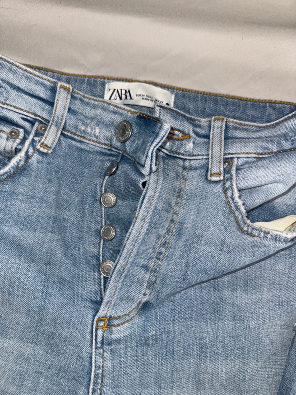 Zara Light Blue Denim Button-Fly Jeans